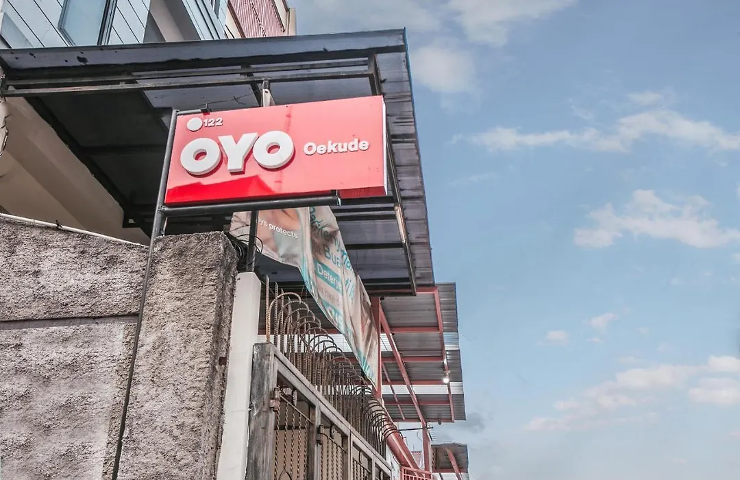 Super Oyo 122 Oekude Kost-1